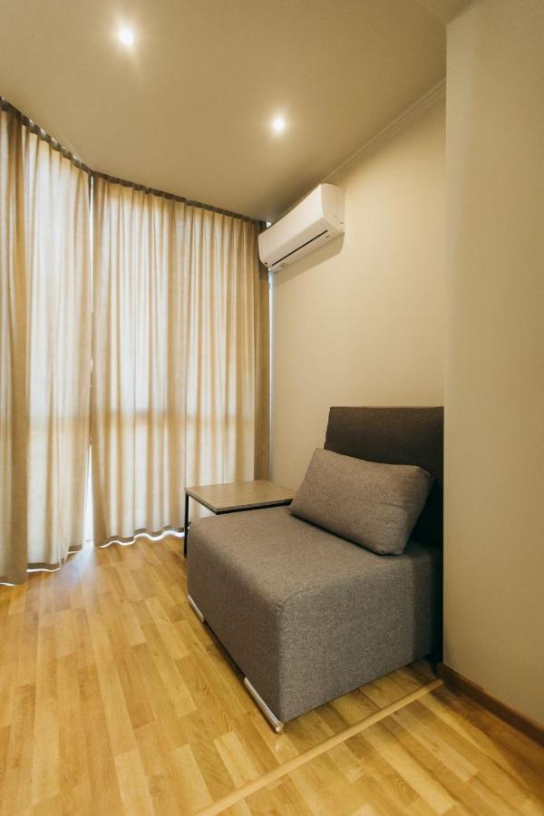 Atlant Luxury Big Family Apart On Golovna З Двома Окремими Спальнями Навпроти Тц Депот Безконтактне Заселення 체르니우치 외부 사진